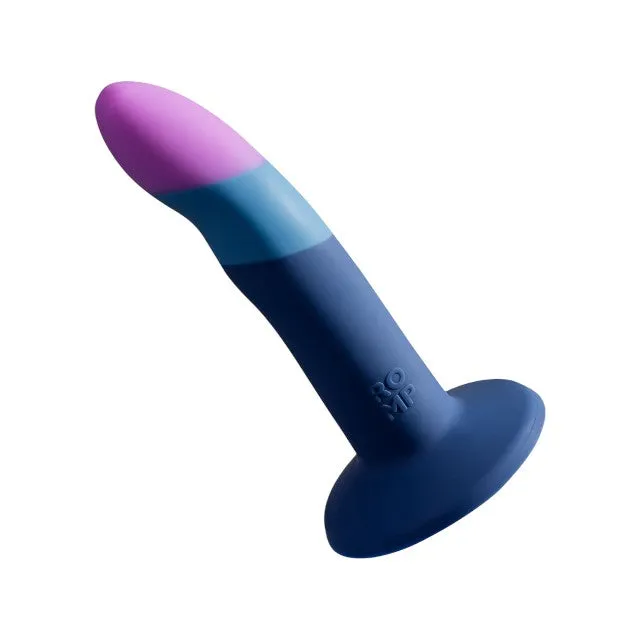 Ham Strap-On ROMP PICCOLO Pegging Kit. mărime ajustabilă. cu dildo din silicon. lungime inserabilă 12.5 cm. culori albastru cu mov