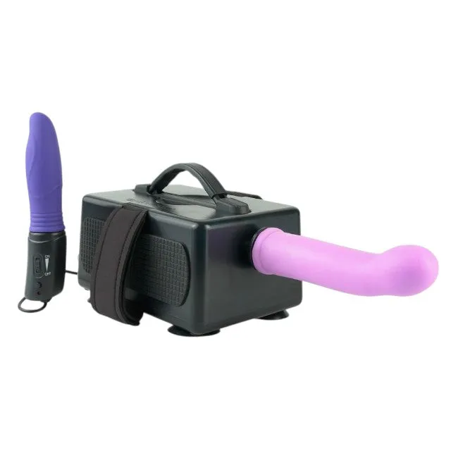 Mașină de sex FETISH FANTASY SERIES Portable Sex Machine. set compact cu 2 dildo-uri. 1 vibrator. puf de gâdilat și geantă
