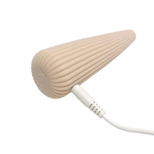 Vibrator DREAMTOYS Nude Zina. în formă de con. cu striații verticale. 10 funcții de vibrație. lungime 12.5 cm. crem